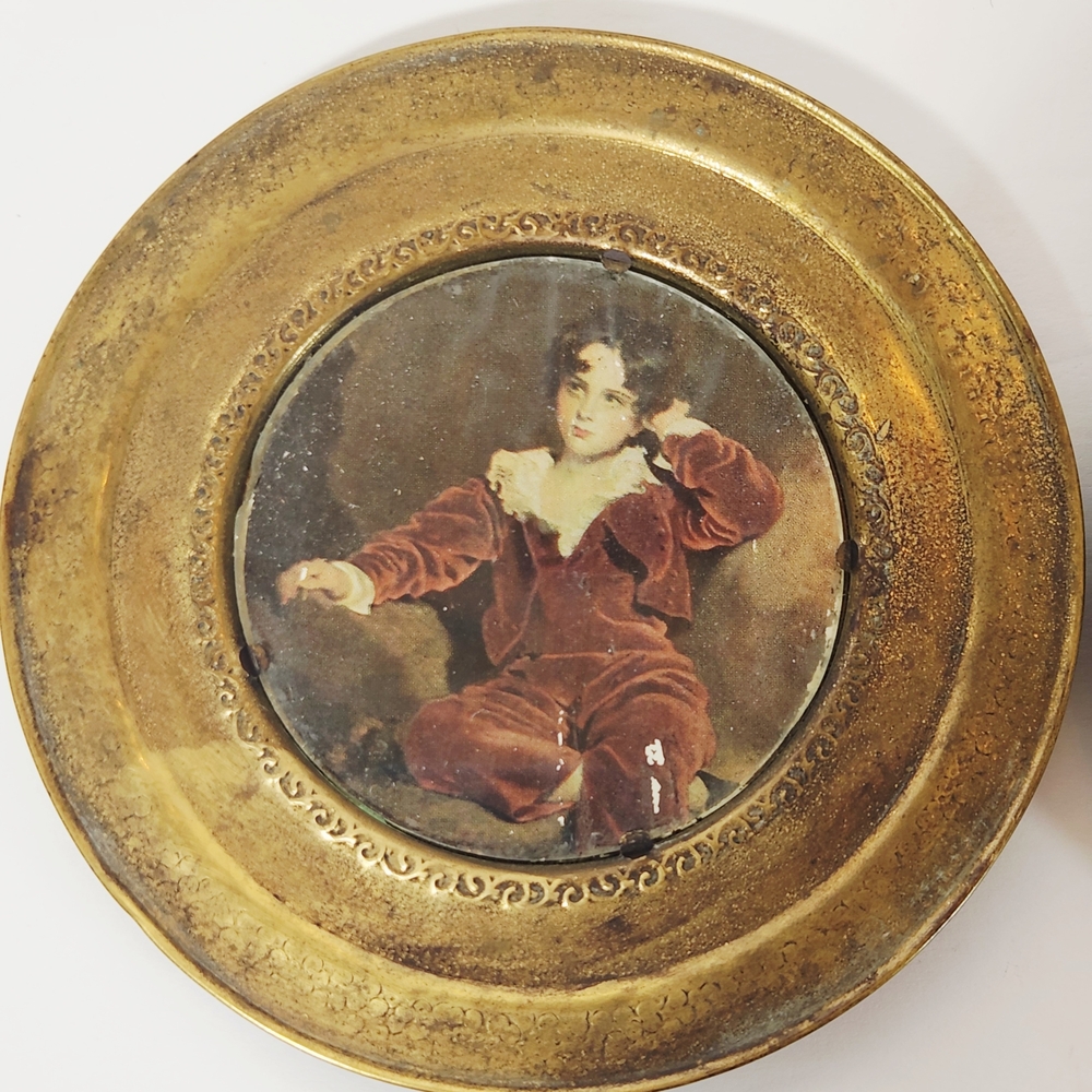 Vintage The Blue Boy & The Red Boy Brass Or Tin Wall Hanging Made In England 6" - Picture 3 of 6